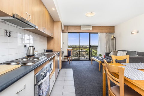 508 Stupendous Sunsets & Views Pool Gym Parking - South Australia Travel 12