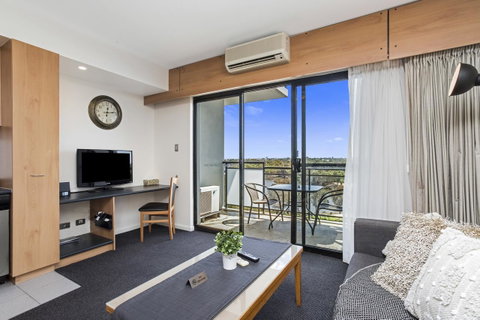 508 Stupendous Sunsets & Views Pool Gym Parking - South Australia Travel 5