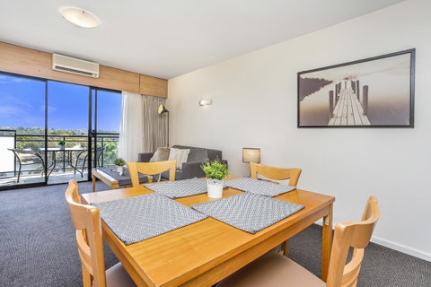 508 Stupendous Sunsets & Views Pool Gym Parking - South Australia Travel 7