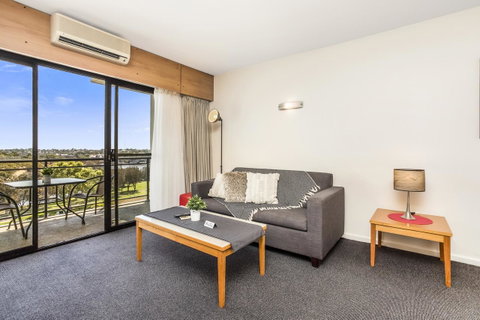 508 Stupendous Sunsets & Views Pool Gym Parking - South Australia Travel 2