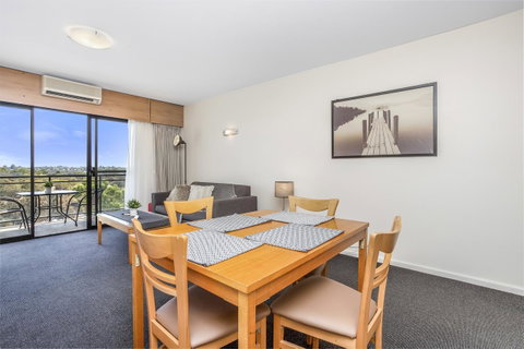 508 Stupendous Sunsets & Views Pool Gym Parking - South Australia Travel 8
