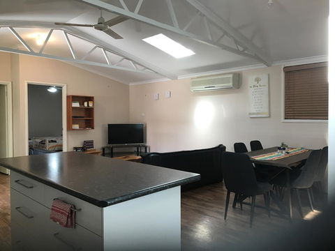 Sabai Accommodation - South Australia Travel 21