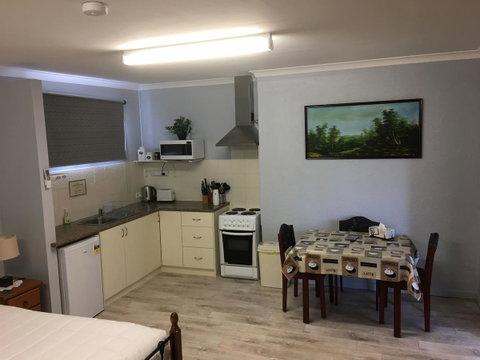 Armadale Cottage Bed & Breakfast - South Australia Travel 8