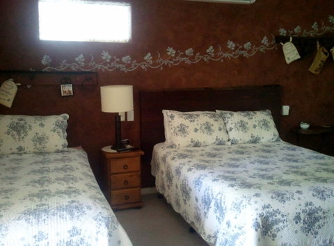 Armadale Cottage Bed & Breakfast - South Australia Travel 30