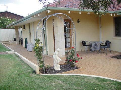 Armadale Cottage Bed & Breakfast - South Australia Travel 35