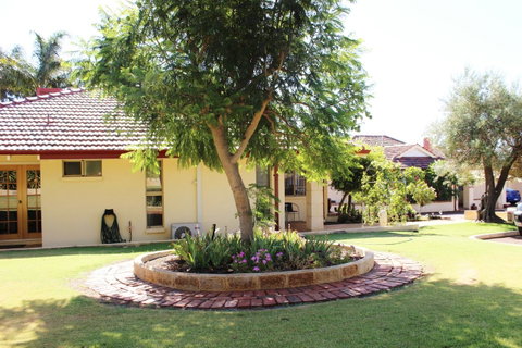 Armadale Cottage Bed & Breakfast - South Australia Travel 38