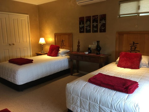 Armadale Cottage Bed & Breakfast - South Australia Travel 16
