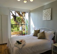 Treetops Cottage - South Australia Travel