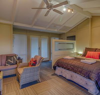 Windfall Estate Vineyard Cottage - South Australia Travel