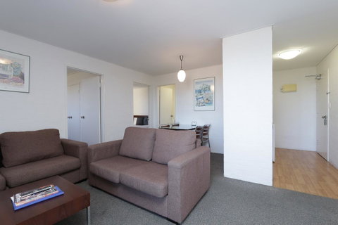 Atrium Hotel Mandurah - South Australia Travel 41