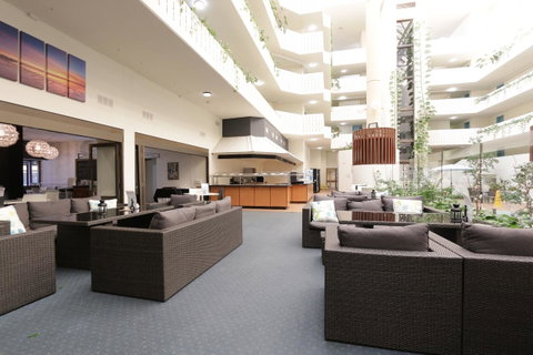 Atrium Hotel Mandurah - South Australia Travel 31