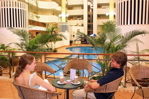 Atrium Hotel Mandurah - South Australia Travel 18