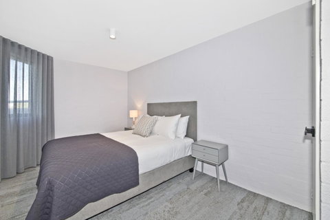 Atrium Hotel Mandurah - South Australia Travel 35