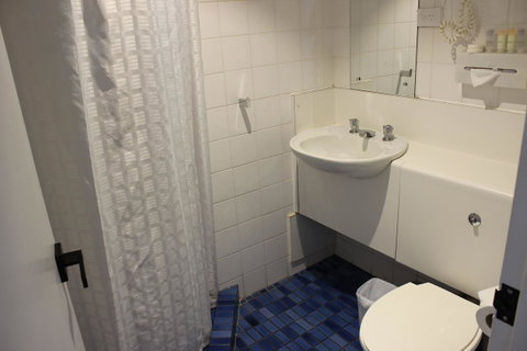 Atrium Hotel Mandurah - South Australia Travel 8
