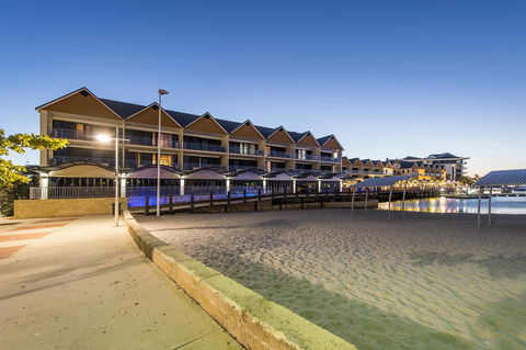 Dolphin Quay Apartments - South Australia Travel 0