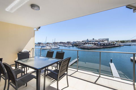 Dolphin Quay Apartments - South Australia Travel 36