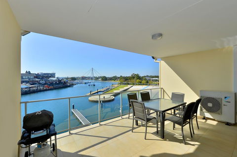 Dolphin Quay Apartments - South Australia Travel 5