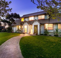 Sienna Estate Lodge And Winery - South Australia Travel