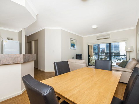 James On The Park - Executive Escapes - South Australia Travel 1