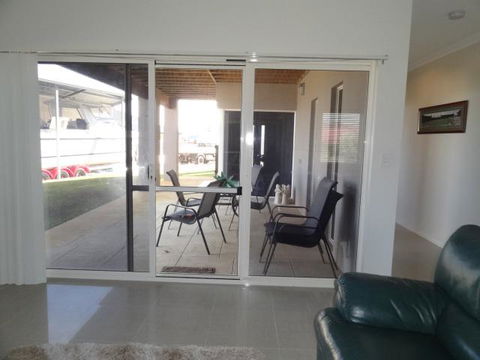 Acaciabnb - South Australia Travel 4