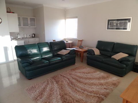 Acaciabnb - South Australia Travel 8