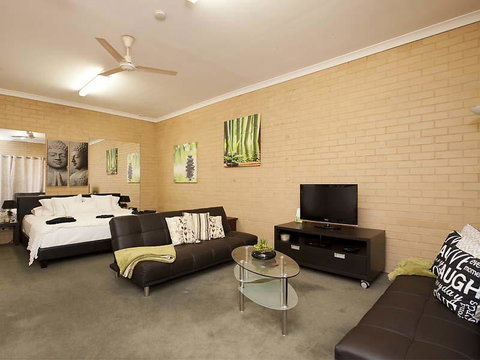Garden Studio - South Australia Travel 1