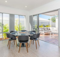 Karrinyup Waters Luxury House Rental - South Australia Travel