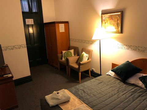 The Palace Hotel - South Australia Travel 3