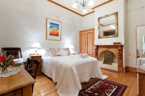 Annie's Victorian Terrace Accommodation Fremantle - South Australia Travel 13