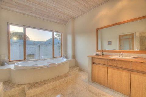 Moana Spa Villas - Prime Yallingup Location - South Australia Travel 17