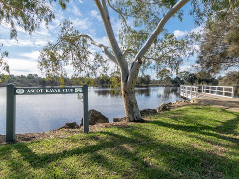 Ascot On Swan Bed & Breakfast - South Australia Travel 15