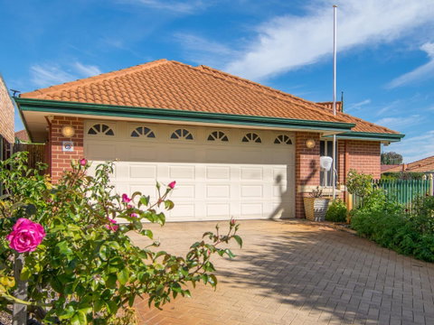 Ascot On Swan Bed & Breakfast - South Australia Travel 12