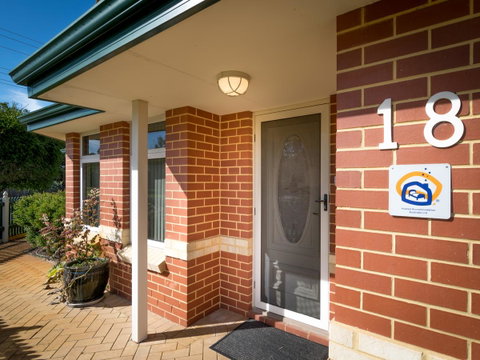Ascot On Swan Bed & Breakfast - South Australia Travel 7