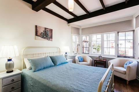 Elliot House - South Australia Travel 8