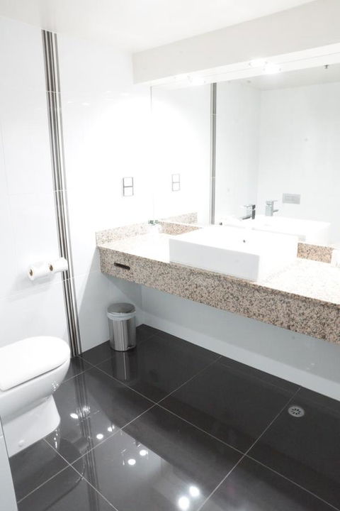 Hotel Grand Chancellor Launceston - South Australia Travel 24