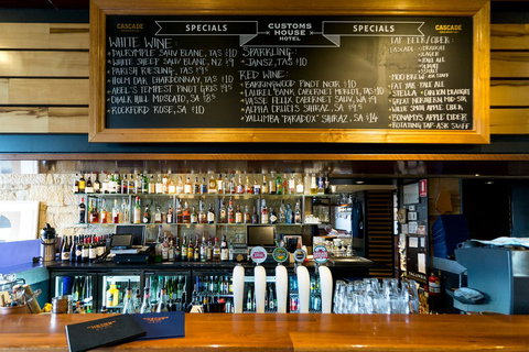 Customs House Hotel - South Australia Travel 7