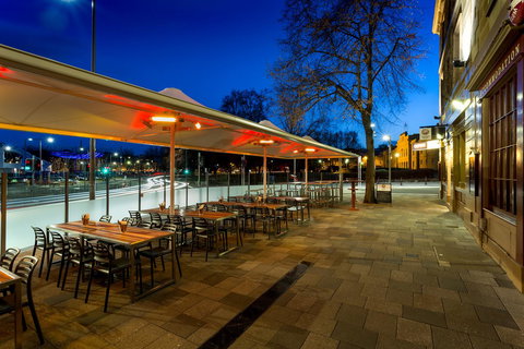 Customs House Hotel - South Australia Travel 5