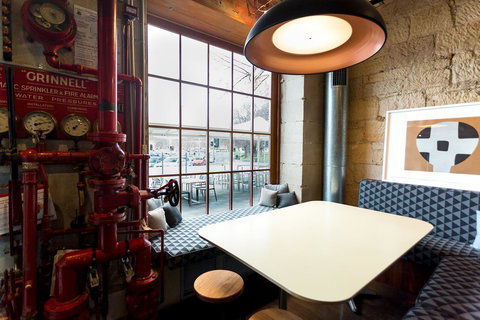 Customs House Hotel - South Australia Travel 17