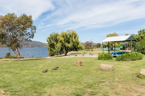 Riverfront Motel & Villas - South Australia Travel 7