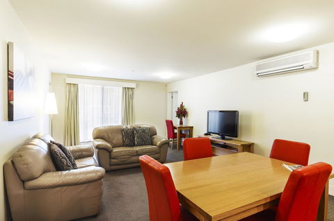 The Old Woolstore Apartment Hotel - South Australia Travel 17