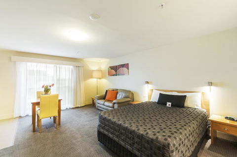 The Old Woolstore Apartment Hotel - South Australia Travel 22