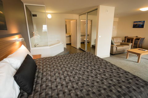 The Old Woolstore Apartment Hotel - South Australia Travel 31