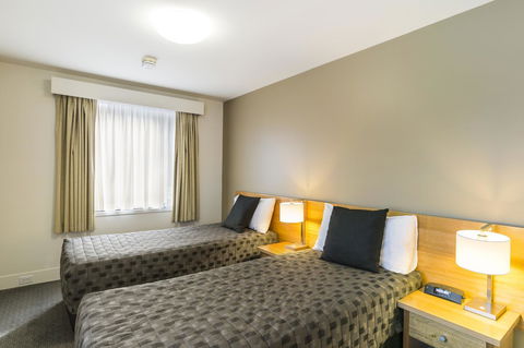 The Old Woolstore Apartment Hotel - South Australia Travel 9