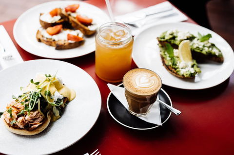 The Henry Jones Art Hotel - South Australia Travel 24