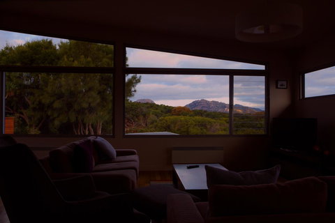 Eagle Peaks At Freycinet - South Australia Travel 19
