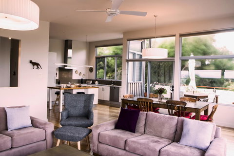 Eagle Peaks At Freycinet - South Australia Travel 24