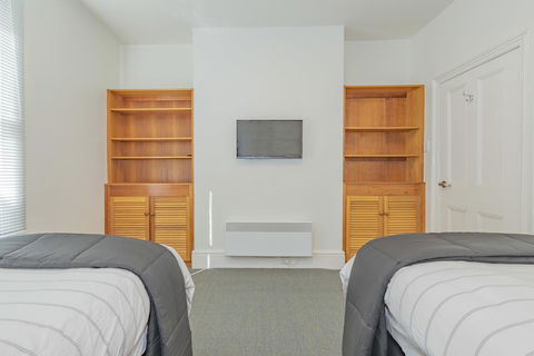 4 Bedroom House - Hobart CBD - Free Parking - Free WIFI - South Australia Travel 15