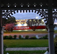 Riverbank villa - 4 bedroom house villa