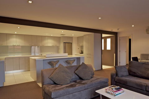 Zero Davey Boutique Apartment Hotel - South Australia Travel 21