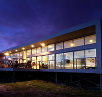 Sunset Bay Escape - South Australia Travel